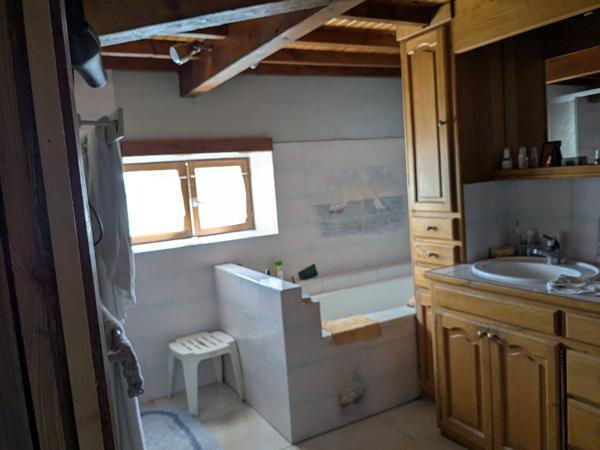 Tain-l'Hermitage (26600) Grande propriété en pierre