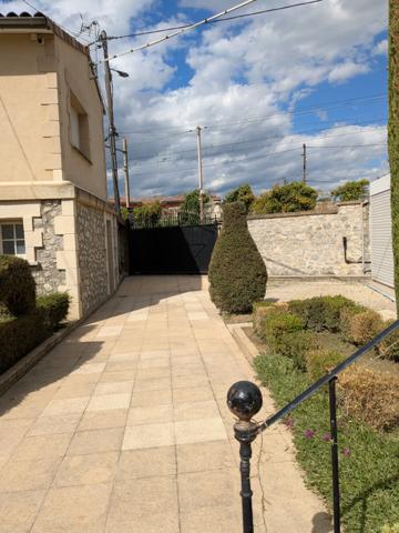 Tain-l'Hermitage (26600) Grande propriété en pierre