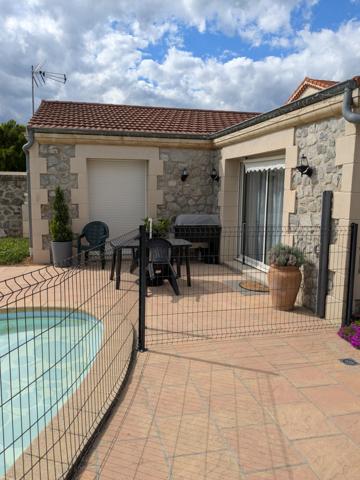 Tain-l'Hermitage (26600) Grande propriété en pierre