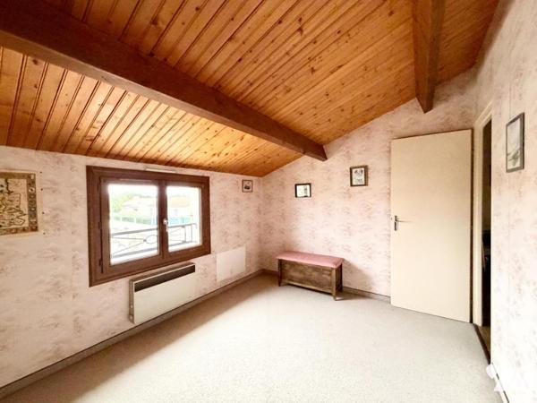 Maison familiale à rafraichir - Proche Commodités - PREFAILLES