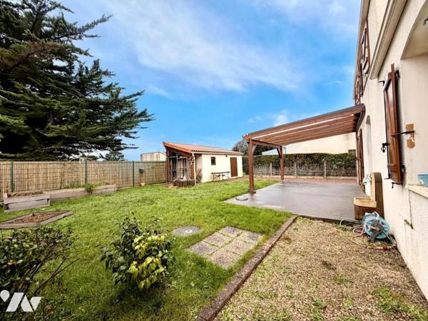 Maison familiale à rafraichir - Proche Commodités - PREFAILLES