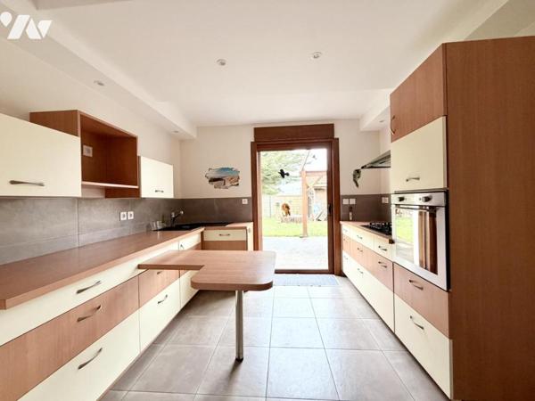 Maison familiale à rafraichir - Proche Commodités - PREFAILLES