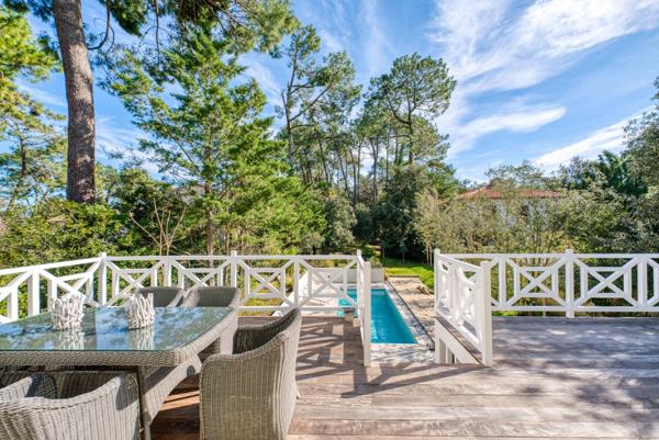 VILLA D'EXCEPTION A SAINT GEORGES DE DIDONNE A DEUX PAS DE LA PLAGE