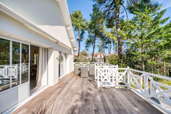 VILLA D'EXCEPTION A SAINT GEORGES DE DIDONNE A DEUX PAS DE LA PLAGE