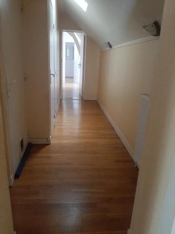 APPARTEMENT 3 chambres au 1er ETAGE