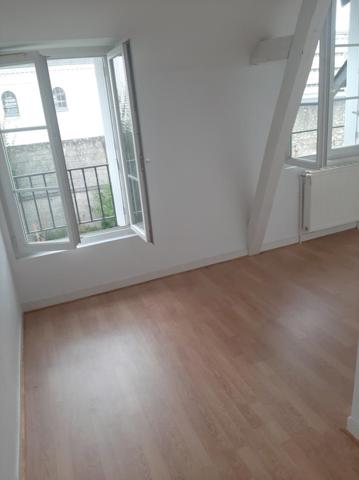 APPARTEMENT 3 chambres au 1er ETAGE