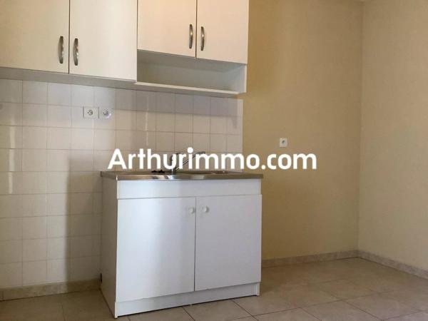 Location Maison 4 pièces 103 m2 à Nueil-les-Aubiers