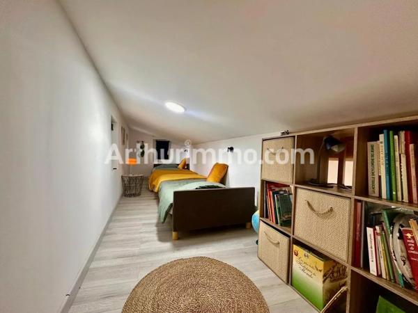 Vente                                                      Maison de ville
                        
                     4 pièces                      117 m2                     à Florensac