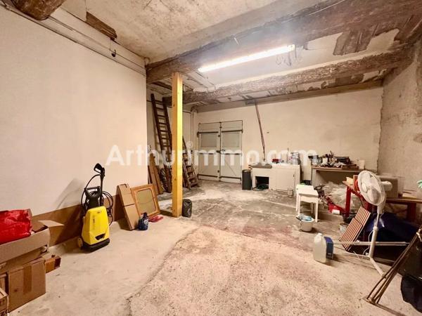 Vente                                                      Maison de ville
                        
                     4 pièces                      117 m2                     à Florensac