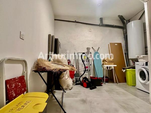 Vente                                                      Maison de ville
                        
                     4 pièces                      117 m2                     à Florensac