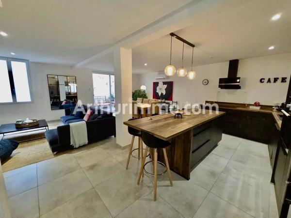 Vente                                                      Maison de ville
                        
                     4 pièces                      117 m2                     à Florensac