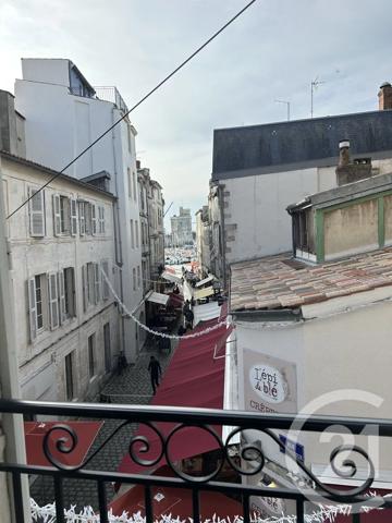 Appartement F3 à vendre  3 pièces - 59,84 m 2   LA ROCHELLE  - 17