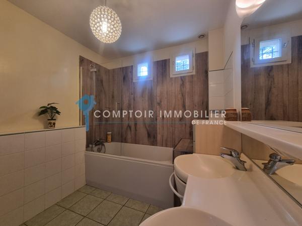 Villa
                                                                                                                                                                                                                                                                                                                        6 pièce(s)                                                                                                                                                                                                          5 chambre(s)                                                                                                                                                                                                          159  m²