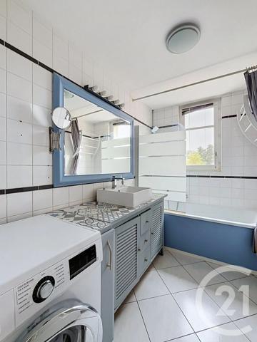 Appartement F4 à vendre  5 pièces - 93,65 m 2   METZ  - 57