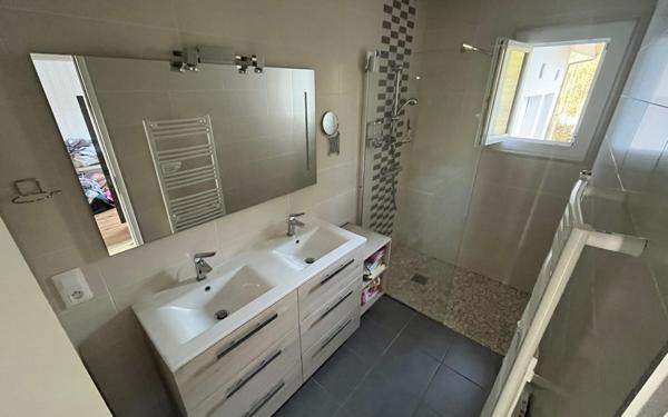 Maison à vendre    6 pièces •  Saint-Paul-lès-Dax