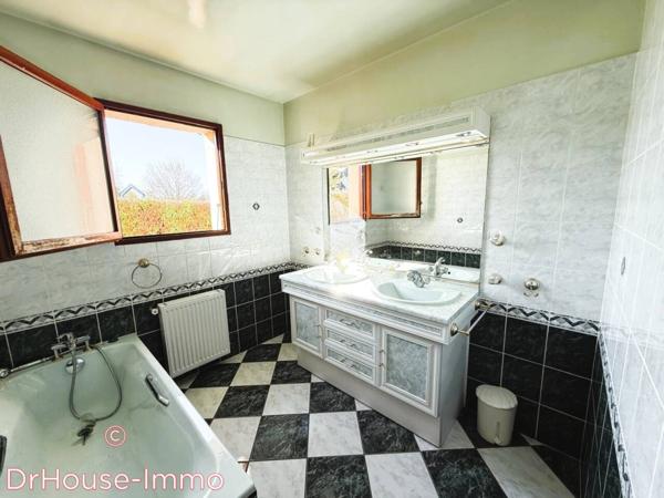 Maison à vendre 5 pièces de 148 m²