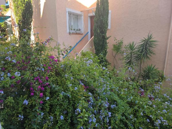 Toulon/La  Valette appartement de 48m2 aperçu mer avec une chambre