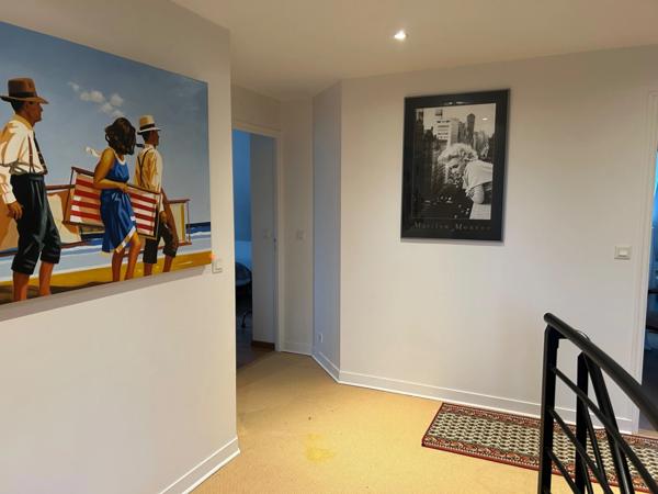 Maison d’architecte vie de plain pied chambre parentale en RDC avec piscine chauffée proche plages ARRADON (56)