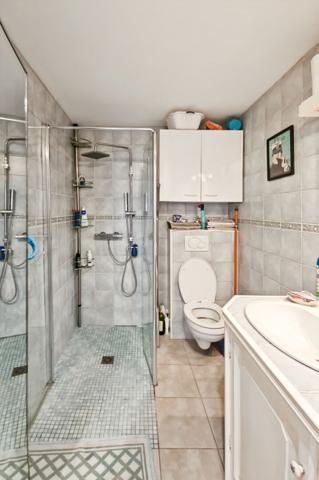 LE PRADET, achat nue -propriété d'un appartement T2 avec jardin