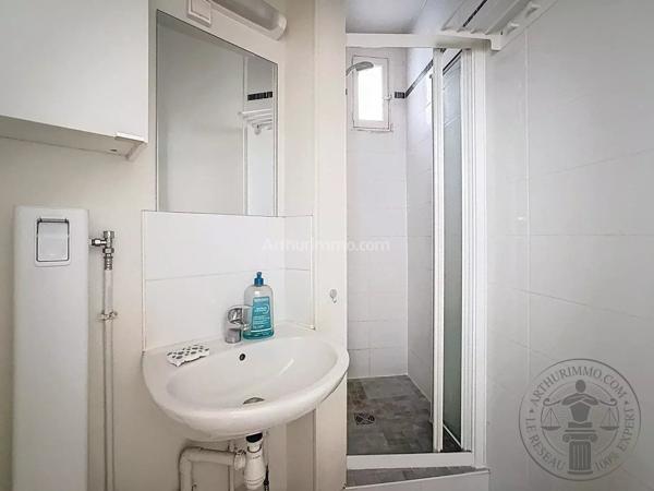 Vente                                                      Appartement
                        
                     2 pièces                      33 m2                     à Paris 13