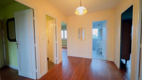 BRIEC (29) – Maison T6 à vendre 156 m² habitables – 242 m² utiles Sous-sol intégral Terrain de 1 547 m²