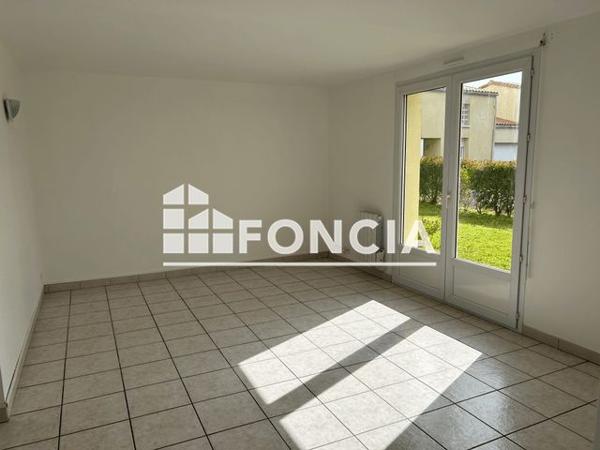 Location Maison 2 pièces 45 m² - 37 RUE DE LA GAVACHERIE Niort 79000