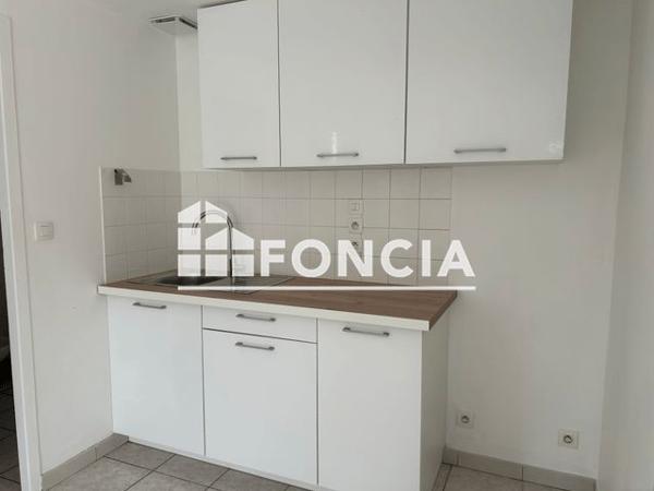 Location Maison 2 pièces 45 m² - 37 RUE DE LA GAVACHERIE Niort 79000