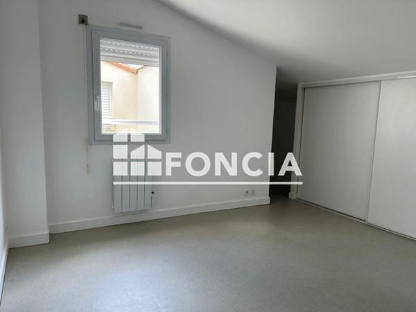 Location Maison 2 pièces 45 m² - 37 RUE DE LA GAVACHERIE Niort 79000