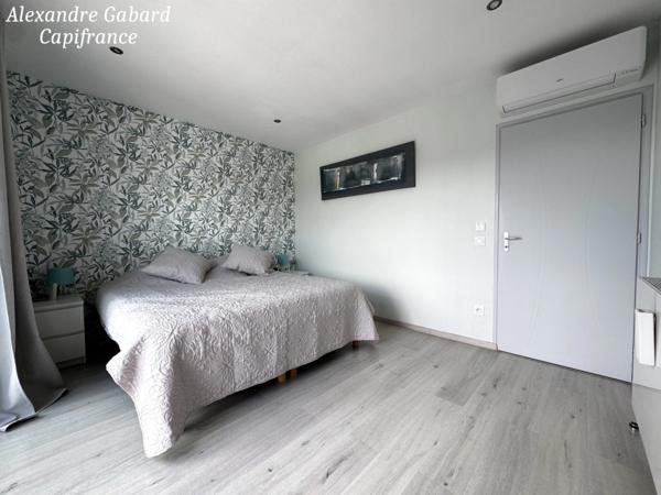 Contemporaine de plain-pied - 3 chambres - Piscine - Garage - Jardin