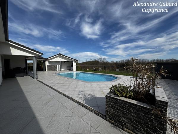 Contemporaine de plain-pied - 3 chambres - Piscine - Garage - Jardin