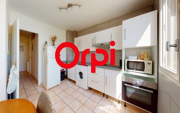 Appartement à vendre    3 pièces • 60 m2 Vaulx-en-Velin