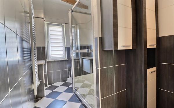 Maison à vendre    3 pièces •  Morsbach