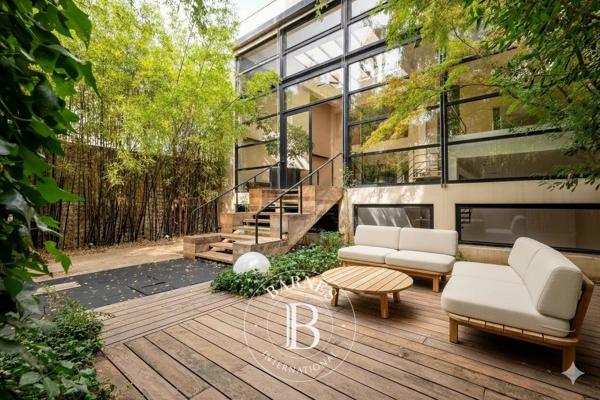 Asnières-sur-Seine, Hôtel particulier 5 Chambres -  429 m² à vendre