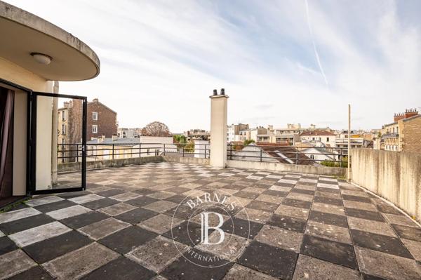 Asnières-sur-Seine, Hôtel particulier 5 Chambres -  429 m² à vendre