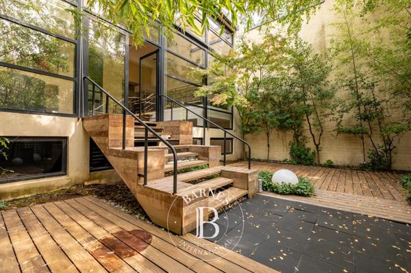 Asnières-sur-Seine, Hôtel particulier 5 Chambres -  429 m² à vendre
