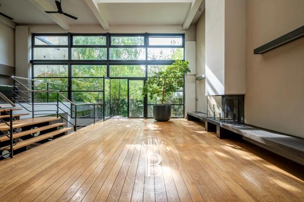 Asnières-sur-Seine, Hôtel particulier 5 Chambres -  429 m² à vendre