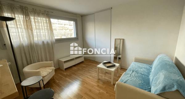 Location Studio meublé 18.88 m² - Paris 75015