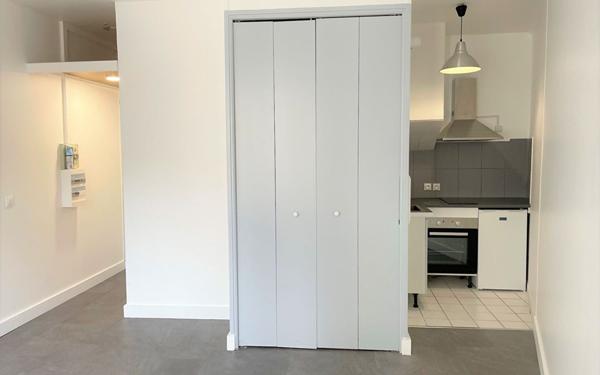 Appartement à louer    1 pièce • 21,85 m2 Paris 11