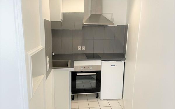 Appartement à louer    1 pièce • 21,85 m2 Paris 11