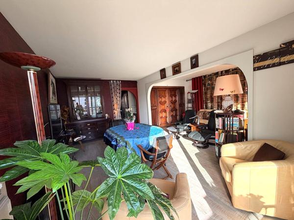 À vendre : Appartement 3 pièces avec balcon