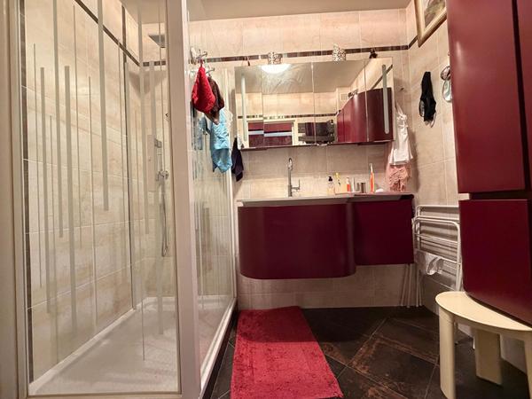 À vendre : Appartement 3 pièces avec balcon