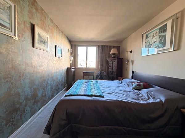 À vendre : Appartement 3 pièces avec balcon