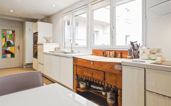 Appartement à vendre    5 pièces • 152,04 m2 Lyon 6