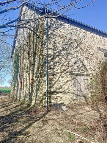 Maison à vendre    1 pièce •  Nouzerines