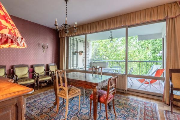 Lyon 4ème - Appartement de 192,80 m² - 4 chambres - 2 balcons - garage