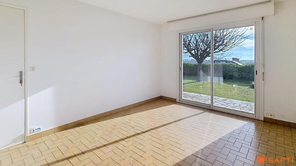 Maison de plain-pied à deux pas des commerces et des plages