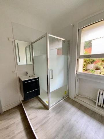 Studette 11 m2 Levallois