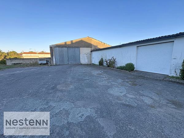 Terrain Challans 1700 m2 avec bâtiment 280 m²