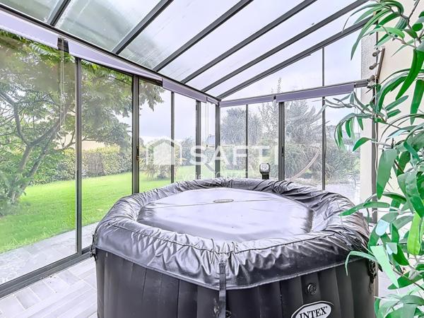 Maison spacieuse 3 chambres, bureau, double garage