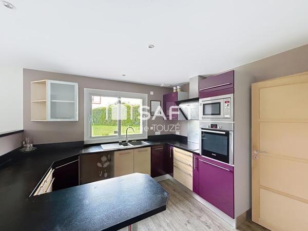 Maison spacieuse 3 chambres, bureau, double garage